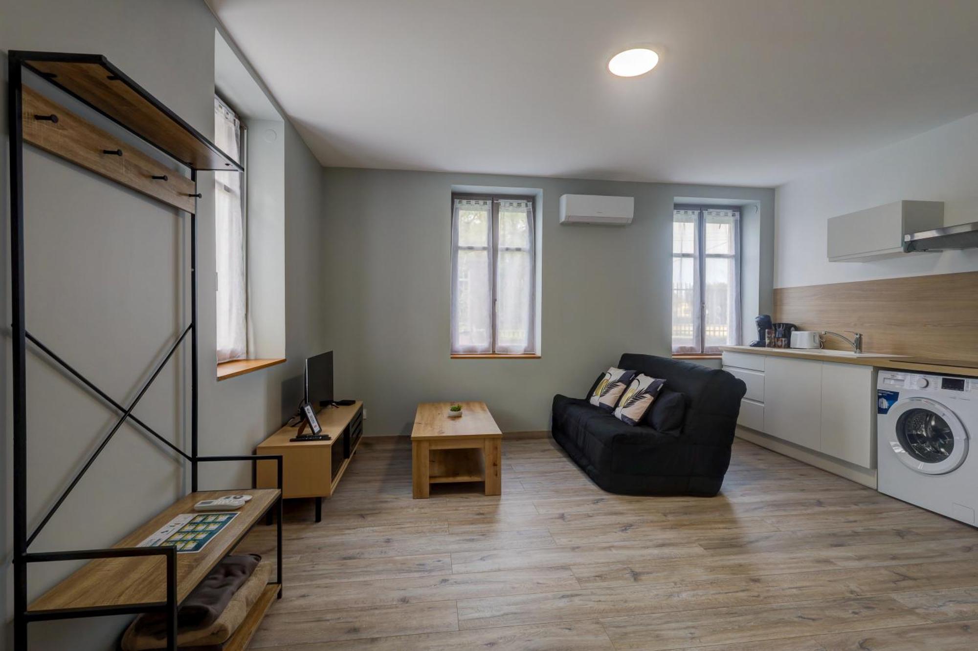 Le Westy 1 Apartment Hieres-Sur-Amby Ngoại thất bức ảnh